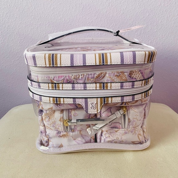 Victoria’s Secret Lilac Paisley 4-Piece Makeup Bag - Picture 4 of 9